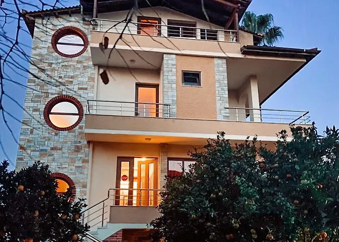 Triena Rooms